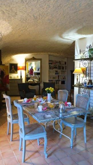 Bed and Breakfast La Cave De L'Eperon Troo Экстерьер фото